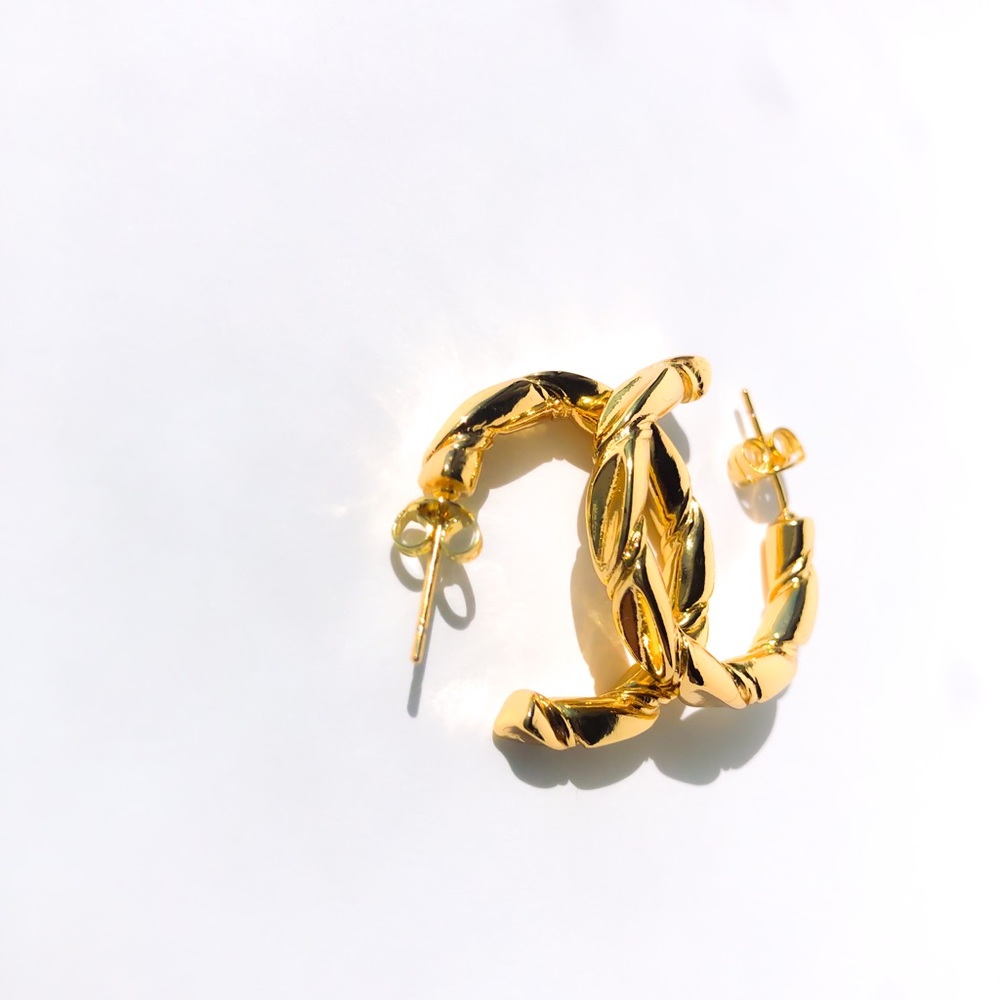 Twisted Gold Hoop Earrings